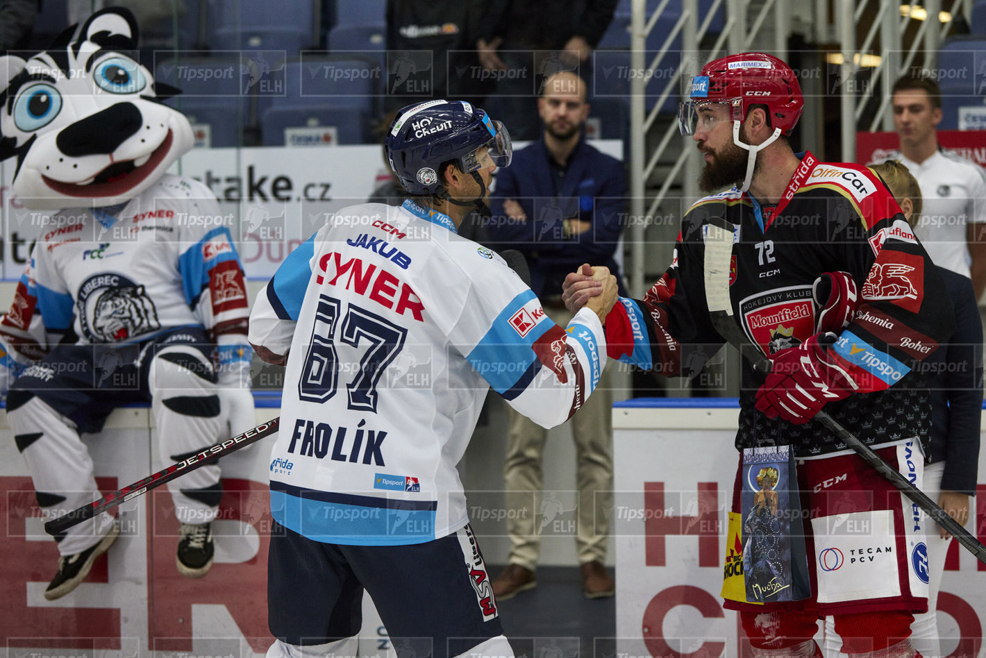 Nejlepší hráči zápasu Michael Frolík a Bohumil Jank. Foto: Jiří Princ