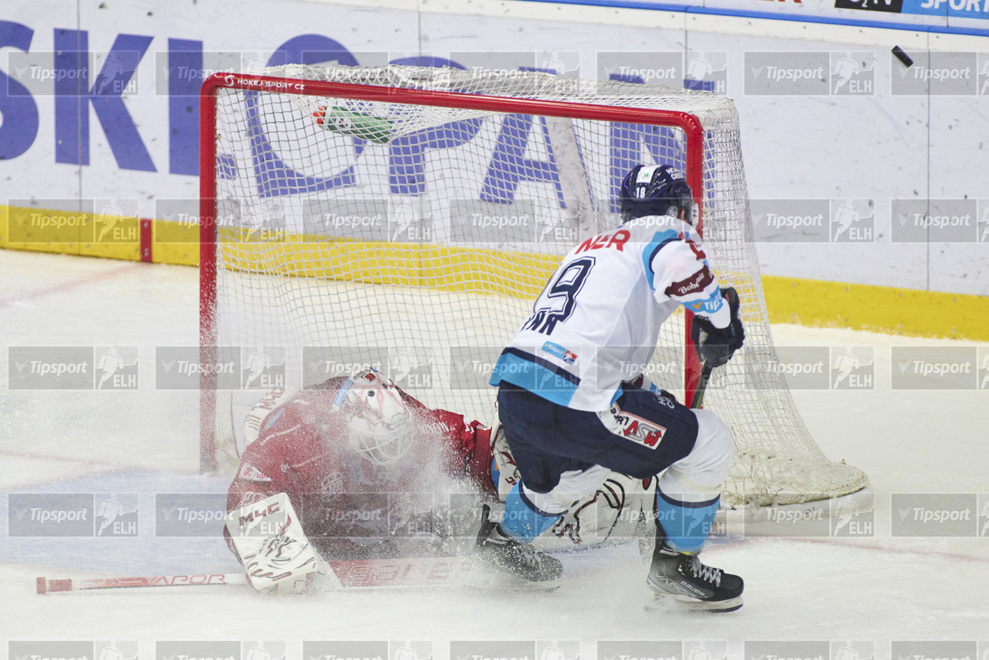 Neúspěšná střela Oscara Flynna. Foto: Jiří Princ