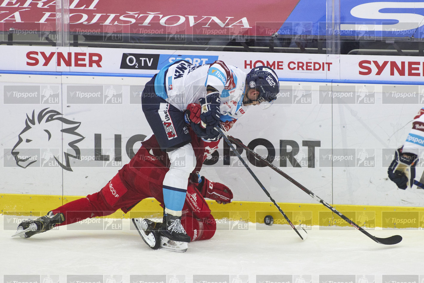 Petr Jelínek v souboji u mantinelu. Foto: Jiří Princ