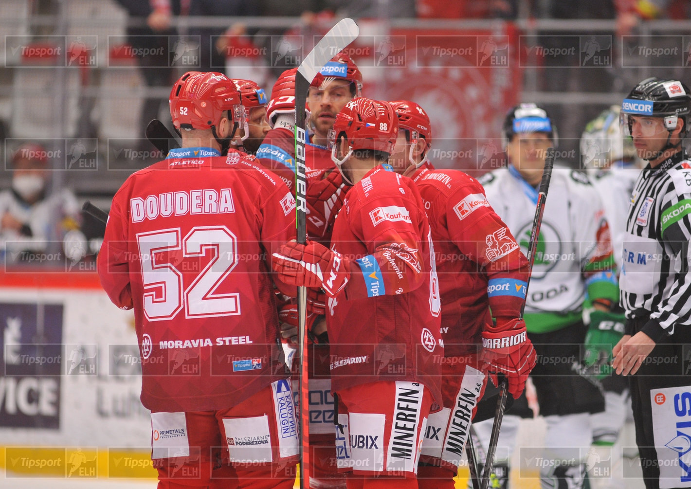 Erik Hrňa slaví svůj gol. Foto: Marian Ježowicz