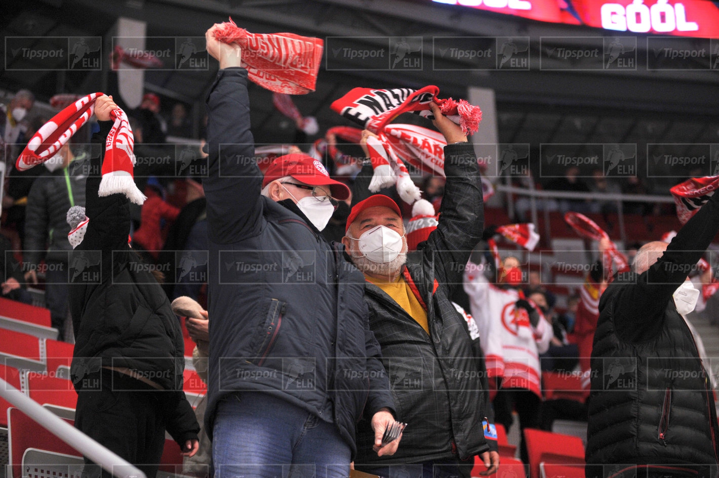 Radost třineckých fanoušků. Foto: Marian Ježowicz